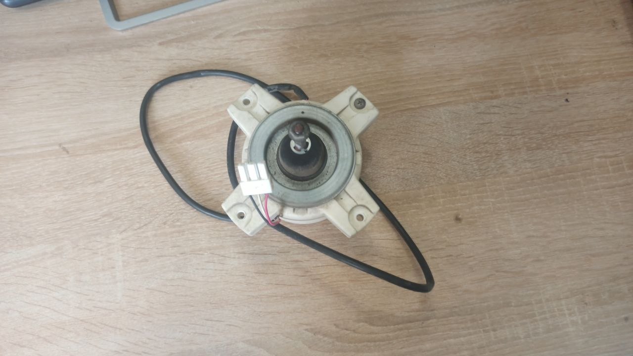 Купить Б/У Мотор наружного блока кондиционера Toshiba RAS-10SAVR-E2 / ICF-140-43-4R, GTXK9, XK09BD - цены в Севастополе