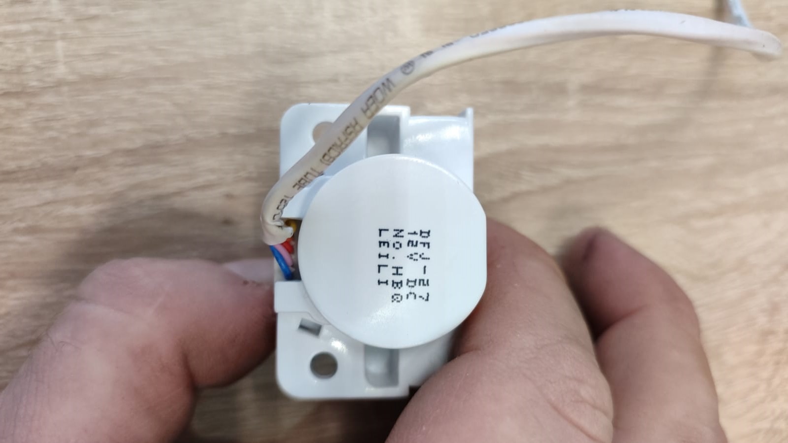 Купить Мотор вентилятора холодильника, оригинал Haier 0064001991 - цены в Севастополе