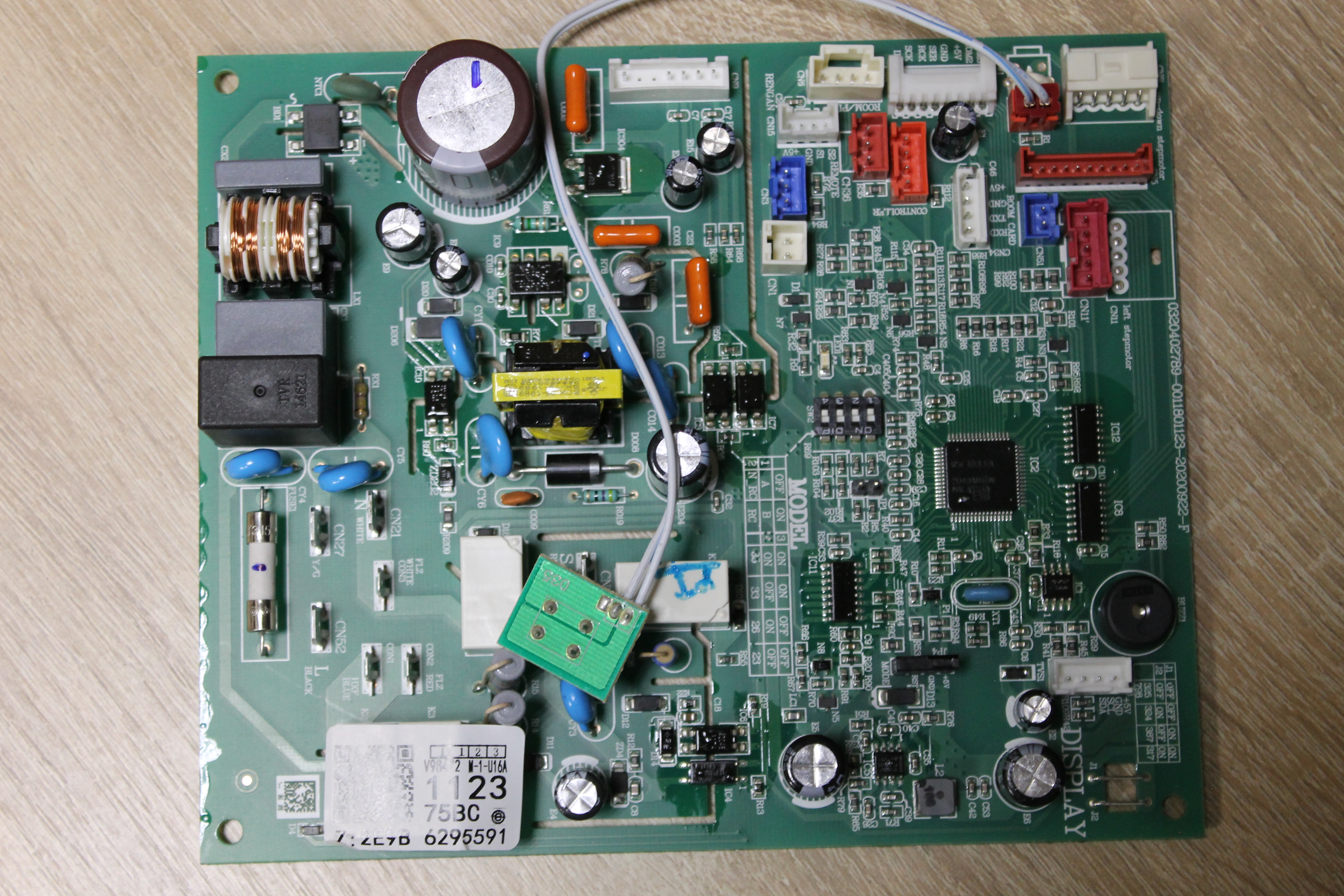 Купить Плата внутреннего блока кондиционера, оригинал Haier A0011801123 - цены в Севастополе