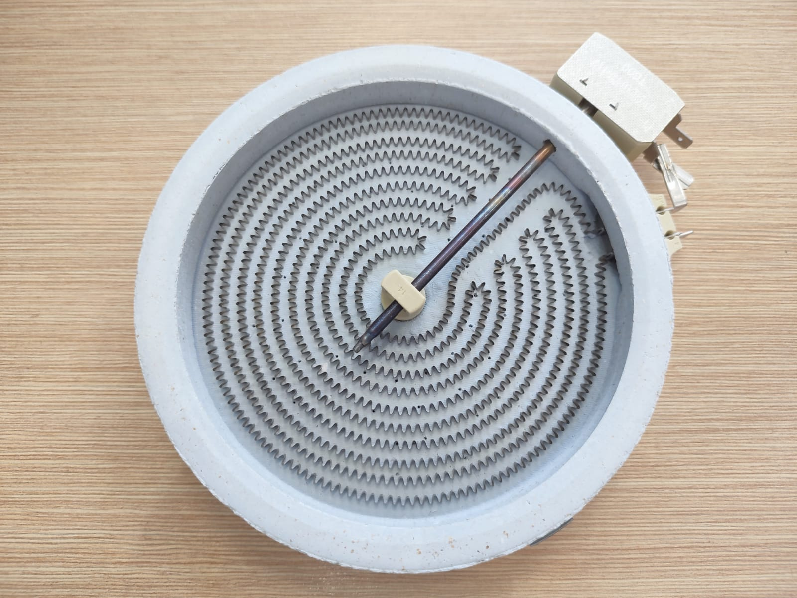 Купить Конфорка 1200W электрической варочной поверхности, оригинал Haier 0530058382 - цены в Севастополе