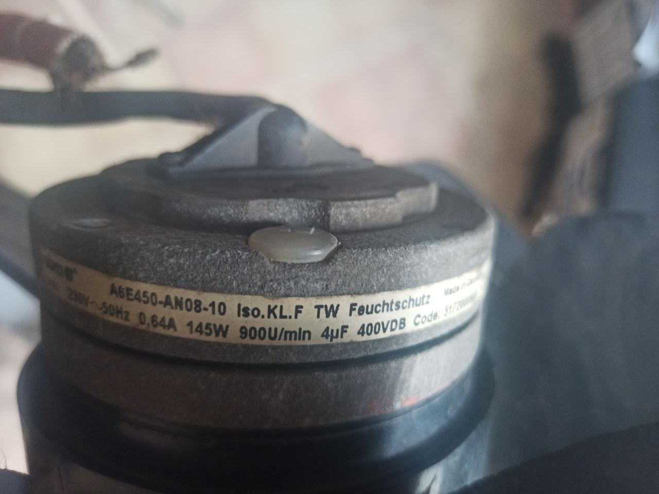 Купить Б/У Осевой мотор вентиляции Ebmpapst / A6E450-AN08-10, 230V, 50Hz, 0.64A, 145W, 4uF, 400VDB, 5172000600 - цены в Севастополе