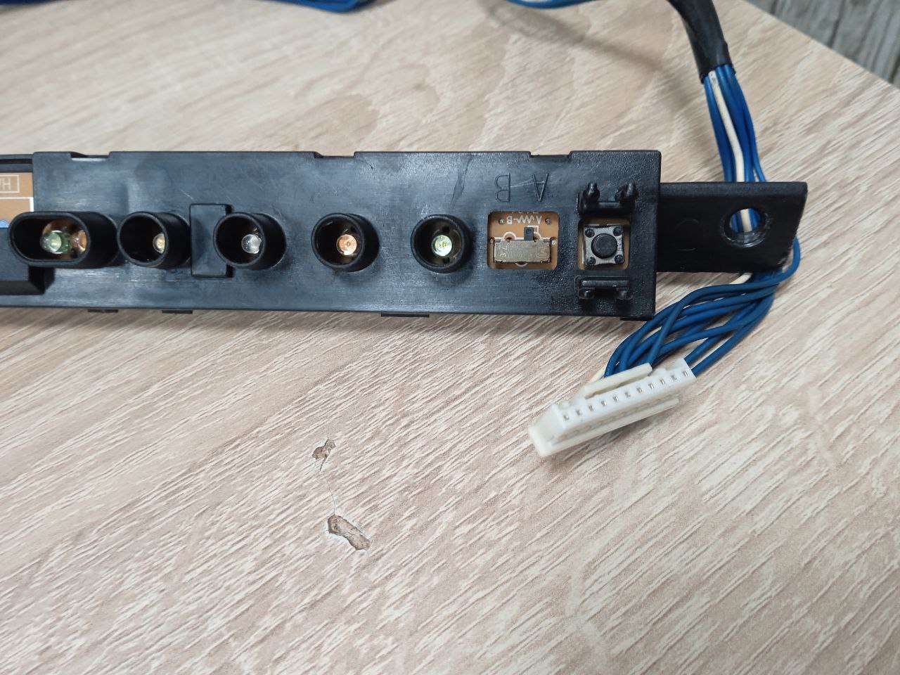 Купить Б/У Дисплей внутреннего блока кондиционера Toshiba RAS-07NKHD-E - цены в Севастополе