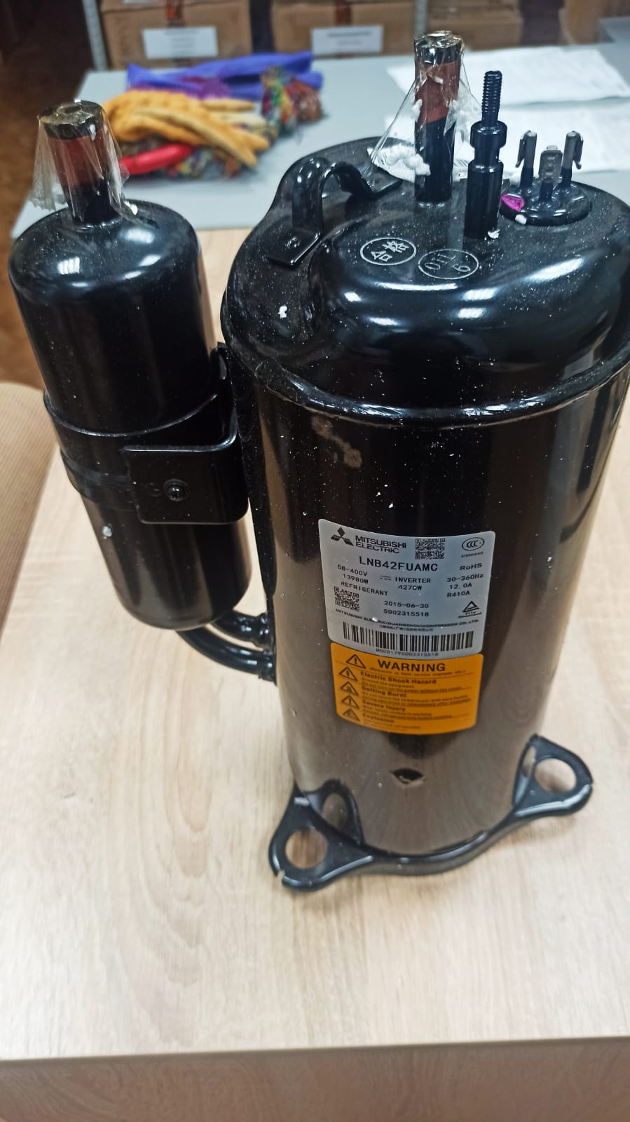 Купить Компрессор MITSUBISHI ELECTRIC кондииционера, оригинал Haier 0150707592 / LNB42FUAMC / 48-60 модель / INVERTER / R410A /58-400V / 30-360Hz - цены в Севастополе