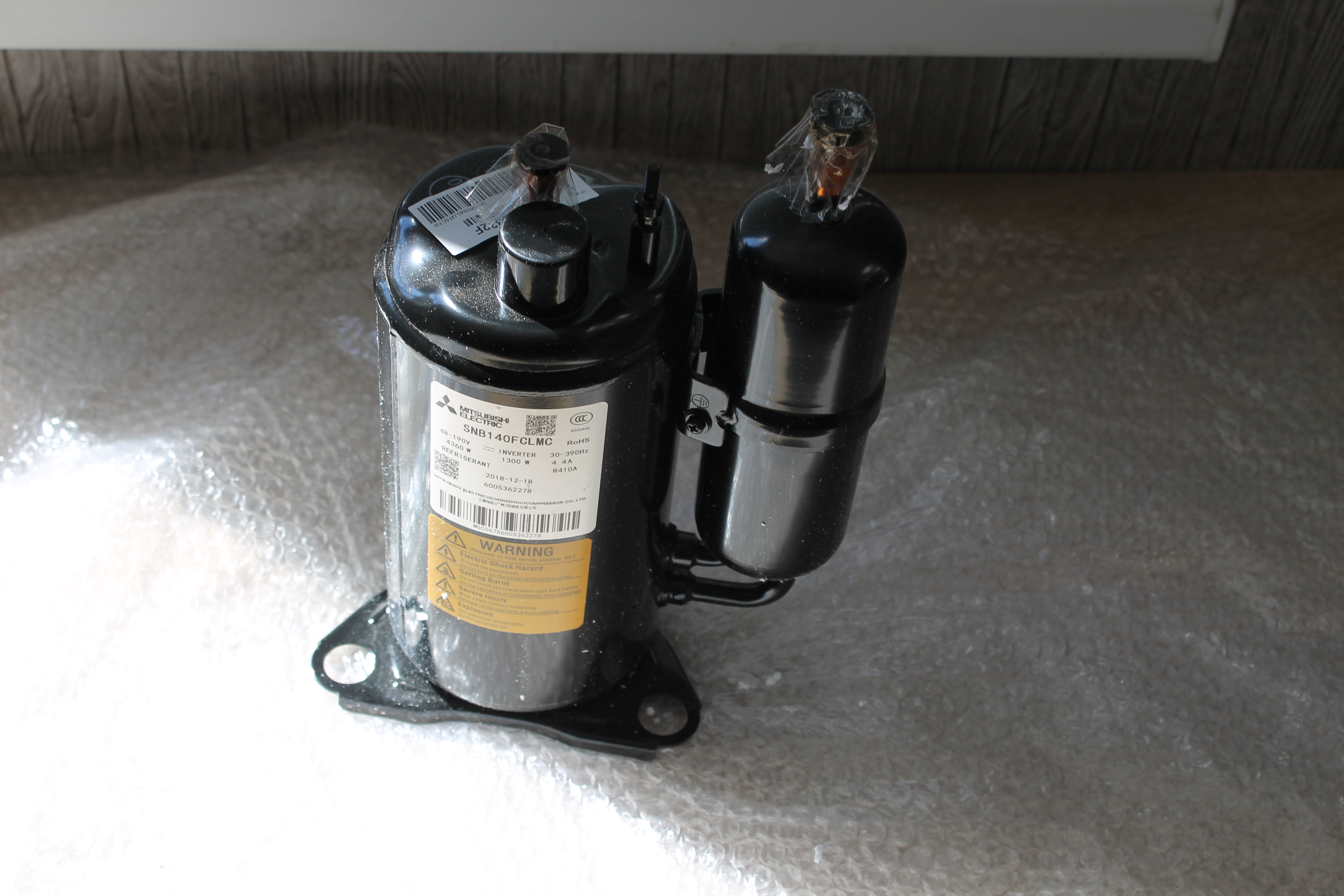 Купить Компрессор MITSUDISHI ELECTRIC кондиционера, оригинал Haier A0010719332F / SNB140FCLMC / 18 модель / INVERTER / R410A / 48-190V / 30-390Hz - цены в Севастополе